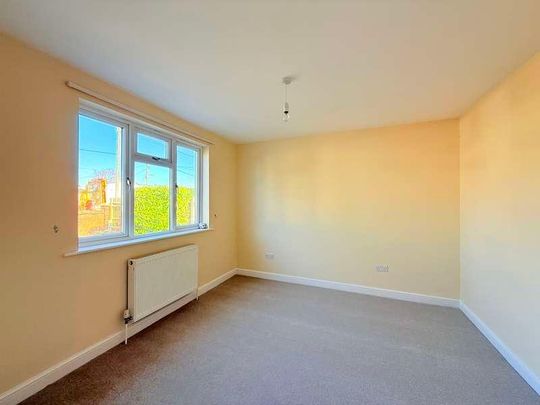 Petrellyn, New Road, SO45 - Photo 1