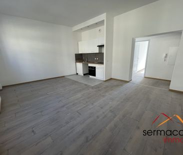 Appartement de type F3 rénové avec terrasse - Photo 5