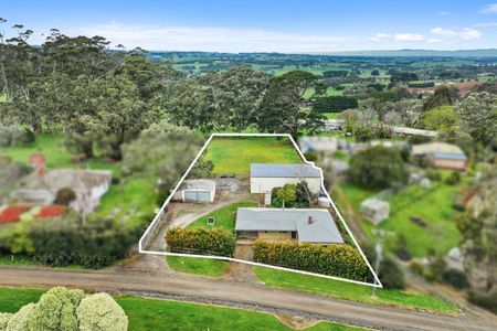 4434m2 Home with Large Shed - Photo 3