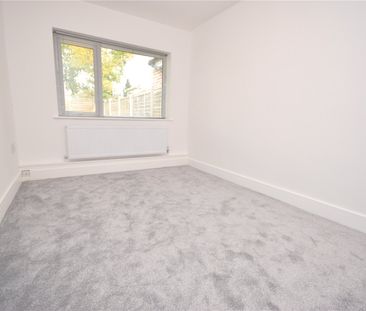 105, Moseley Wood Drive, Leeds, West Yorkshire, LS16 7HD - Photo 3