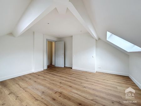 SABLON - GERENOVEERD APPARTEMENT MET 2 SLAAPKAMERS - Foto 3