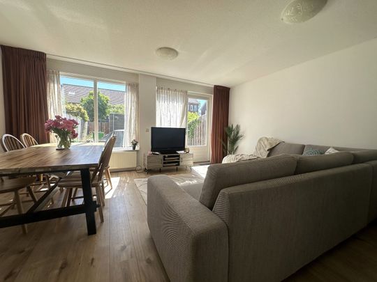 Huis te huur: Amandelgaarde 49 3344 RA Hendrik-Ido-Ambacht - Photo 1