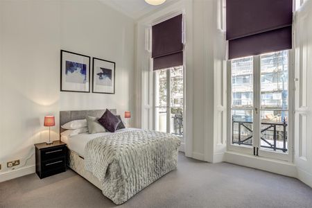 2 bed apartment to rent in Lexham Gardens, London, W8 6 - Photo 5