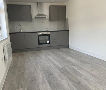 Studio Flat, Harrowgate Road, LE4 - Photo 1