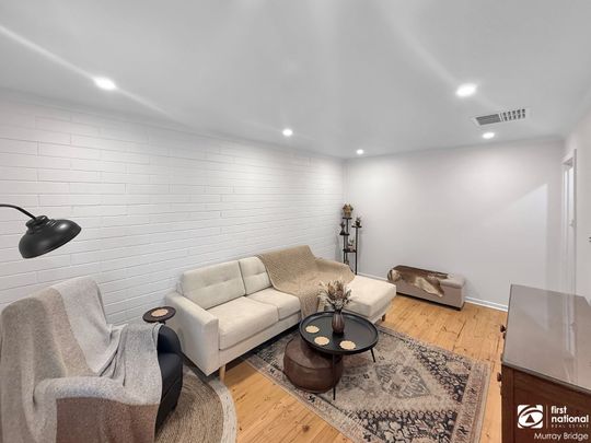 Comfort, Convenience, Charm! - Photo 1