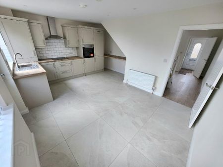 6 Faburn Park, Ballysillan Road, North Belfast, BT14 8AJ - Photo 3
