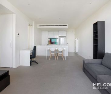 TWO BEDROOMS WITH CITY VIEW - FURNISHED - Photo 3