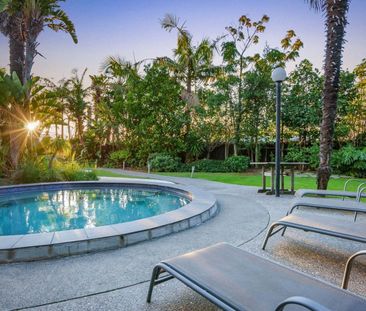 The Mirage - Furnished 1 Bedroom - Photo 2