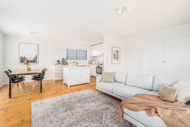 Superb, Fully Renovated Home - Photo 1