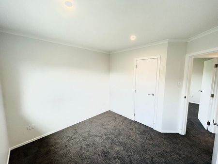 Brand New 3 Bedroom Home in Woodville! - Photo 3