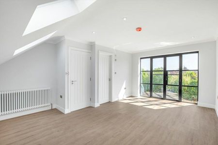 Ashley Drive, Twickenham, TW2 - Photo 3