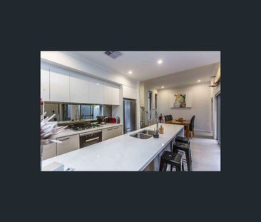 122A Holbeck St, Doubleview, WA 6018 - Photo 6