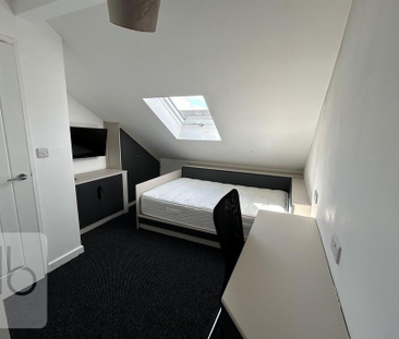 5 bedroom terraced house to rent - Photo 4