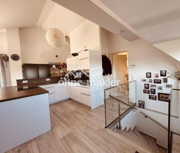 ab 1.2.26 von privat: Stilvolle 2-Zi.-Dachterrassenwohnung in Unter... - Foto 1