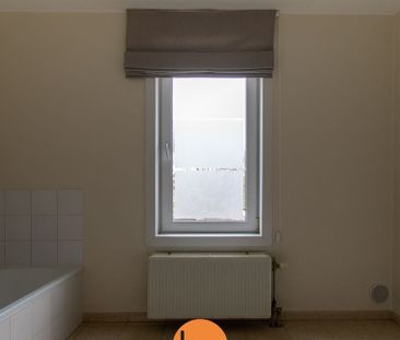 Appartement te huur in Izegem voor € 740 met 2 slaapkamers - Foto 4