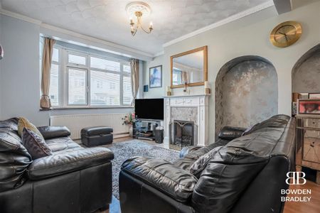 4 bedroom terraced house to rent - Photo 2