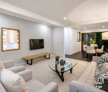 Stylish Multi-Level Townhouse in the Heart of Paddington - Photo 2