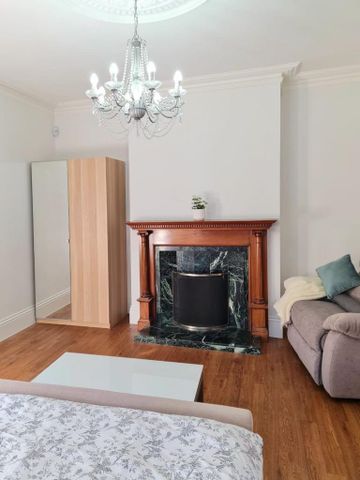 8 bedroom house share to rent - Photo 3