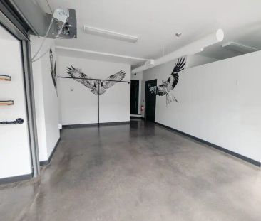 140 Caroline Street South — Commercial Unit - Photo 3