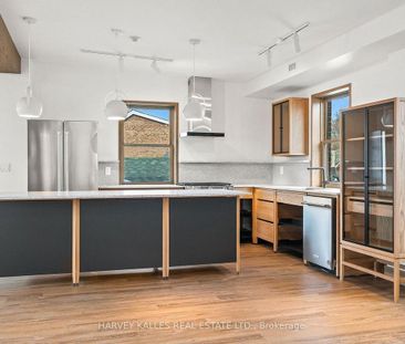 663 Greenwood Avenue apartment — Toronto, ON (3-Bedroom) - 3 Bedroom - Photo 2