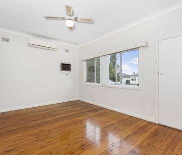 Neat And Tidy 3 Bedroom Home - Photo 5