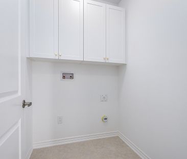 For Lease - 1735 Mineral Springs Way, Pickering, Ontario - Photo 4