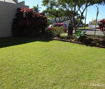 22 Main Rd, Wellington Point QLD 4160 - House For Rent | Domain - Photo 4