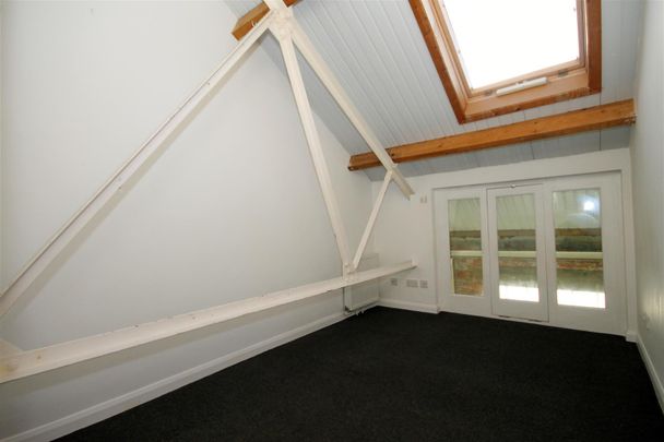 1 bed flat to rent in Elm Road, Bristol, BS7 - Photo 1