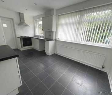 3 bedroom property to rent in Oldham - Photo 2