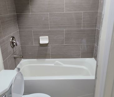 For Lease - 383 Jay Crescent Unit# Walkout Bsmt, Orangeville, Ontario - Photo 4