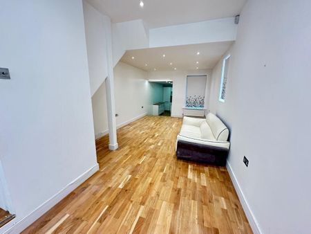 Wallington Orchard, Riverside Avenue, Fareham - Photo 2