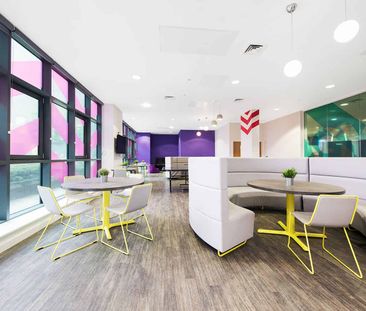 Medium High Double Ensuite - Photo 3