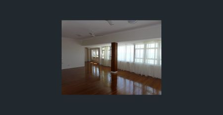 BEACH FRONT FIRST FLOOR LARGE UNIT - Photo 5