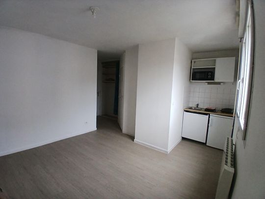 Location Appartement 1 pièce 18m² - Photo 1
