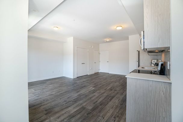 For Lease - 3409 Ridgeway Drive Unit# 33, Mississauga, Ontario - Photo 1
