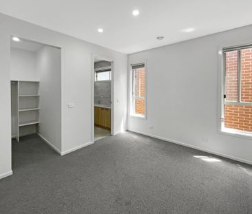 118 Willoby Drive, Alfredton - Photo 2