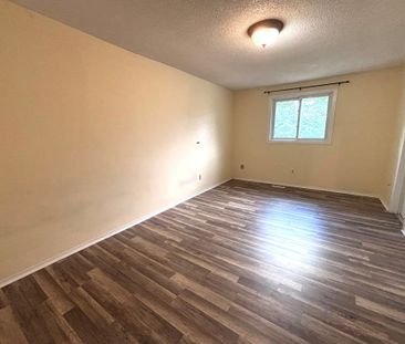 For Lease - 490 Third Street Unit# 40, London East, Ontario - Photo 1