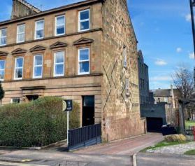 Room at Dalhousie Street, City Centre, Glasgow G3 6PN - Photo 2