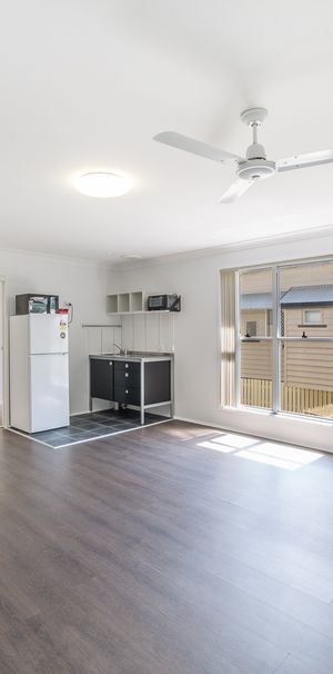 Spacious Studio - Photo 1