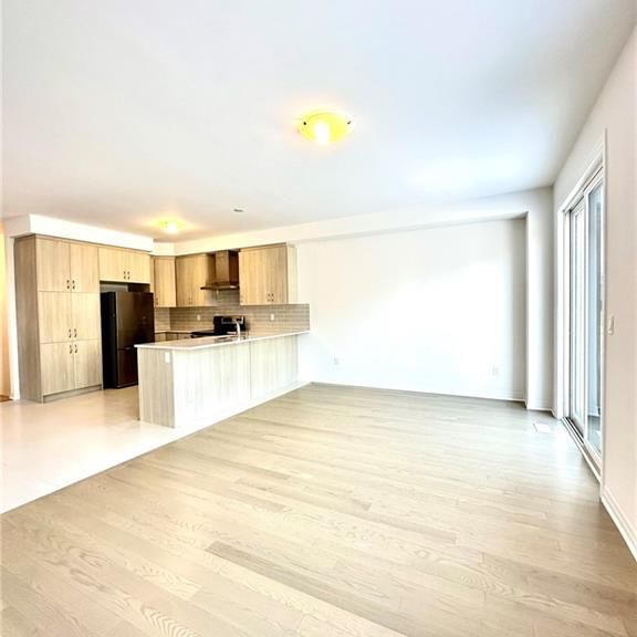 For Lease - 91 MANUEL Street, Stratford, Ontario - Photo 1