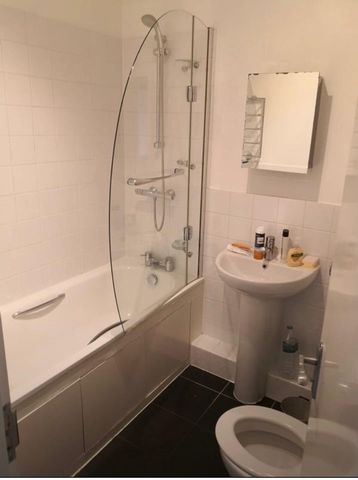 Room in a Shared Flat, Harrow Road, W9 - Photo 4