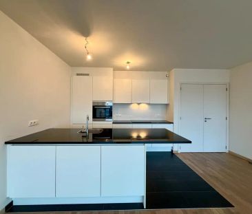 Instapklaar tweeslaapkamerappartement met terras & autostaanplaats ... - Photo 6