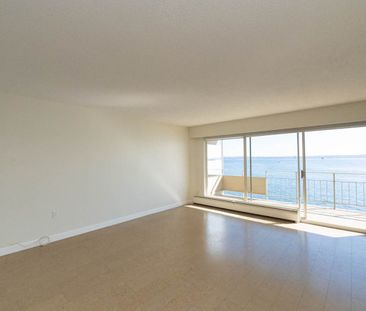 Waterfront 2 bdrm with stunning views - Photo 5