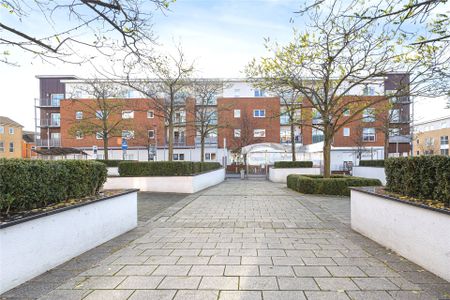1 bedroom Flat in Tean House, Reading - Photo 4