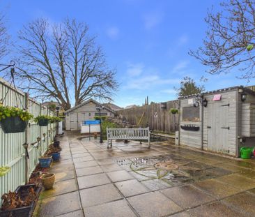 Burns Avenue, Feltham,TW14 - Photo 3
