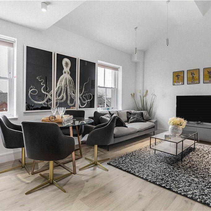 Mitcham Lane, London, SW16 6NR - Photo 1