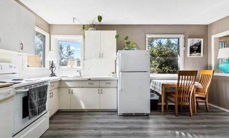 225 Hwy 52, Mitchell, MB - Photo 4