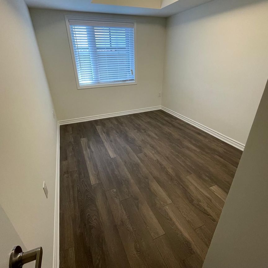 For Lease - 2791 Eglinton Avenue Unit# 516, Toronto, Ontario - Photo 1