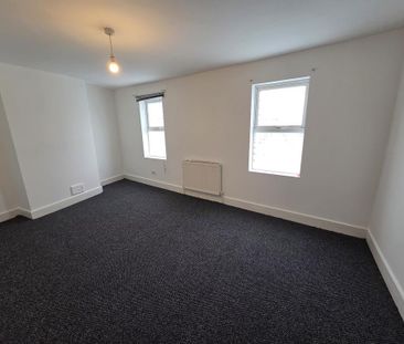 3 bedroom end of terrace house to rent - Photo 6