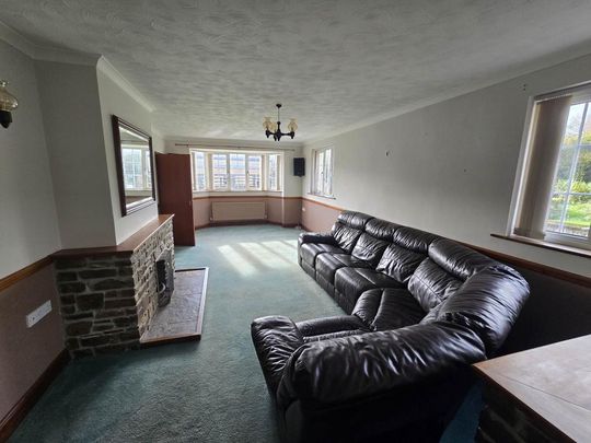 4 bedroom house to rent - Photo 1